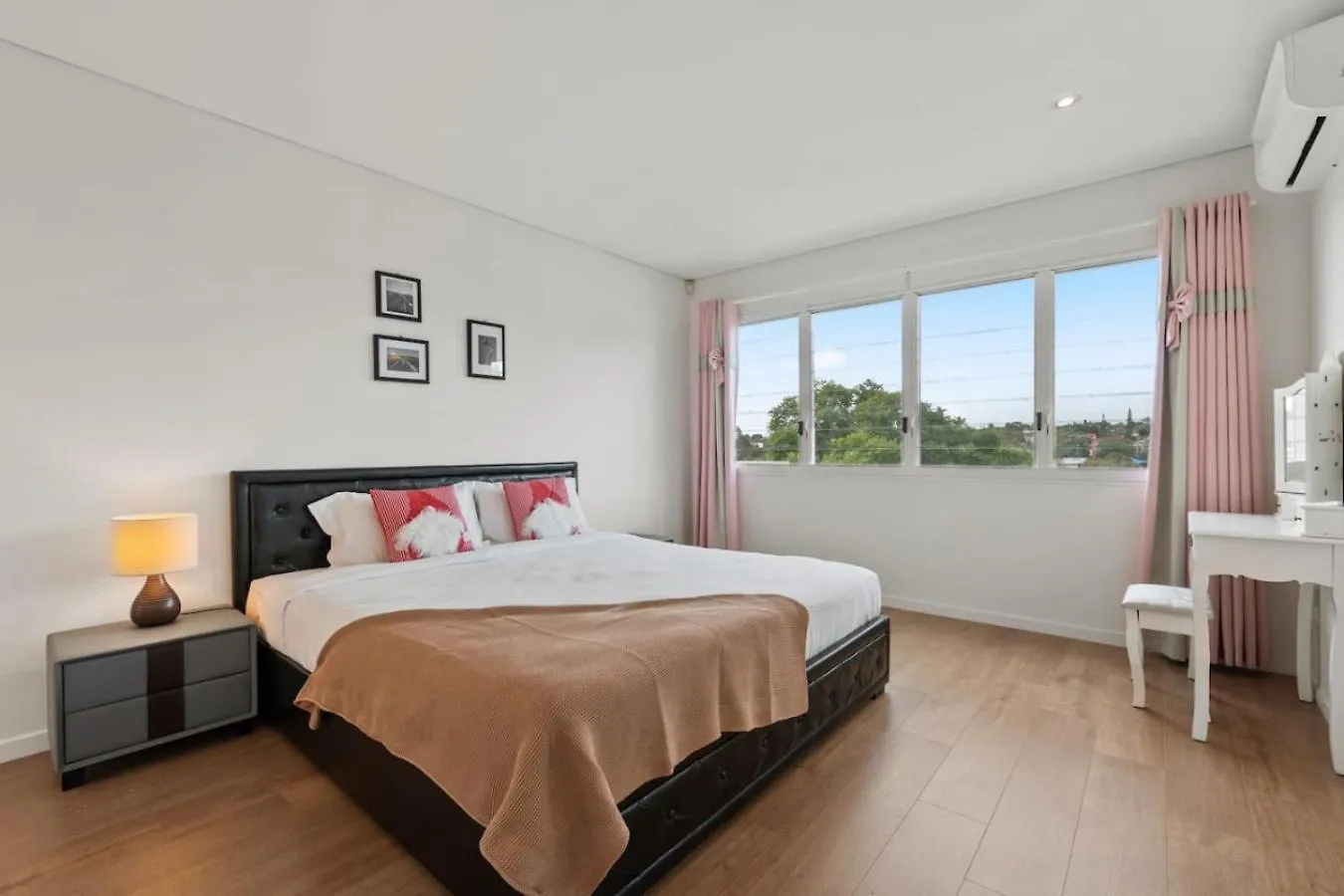 5Beds Luxu Home With Pool And Ac Conveniently Located Brisbane Casa de Férias